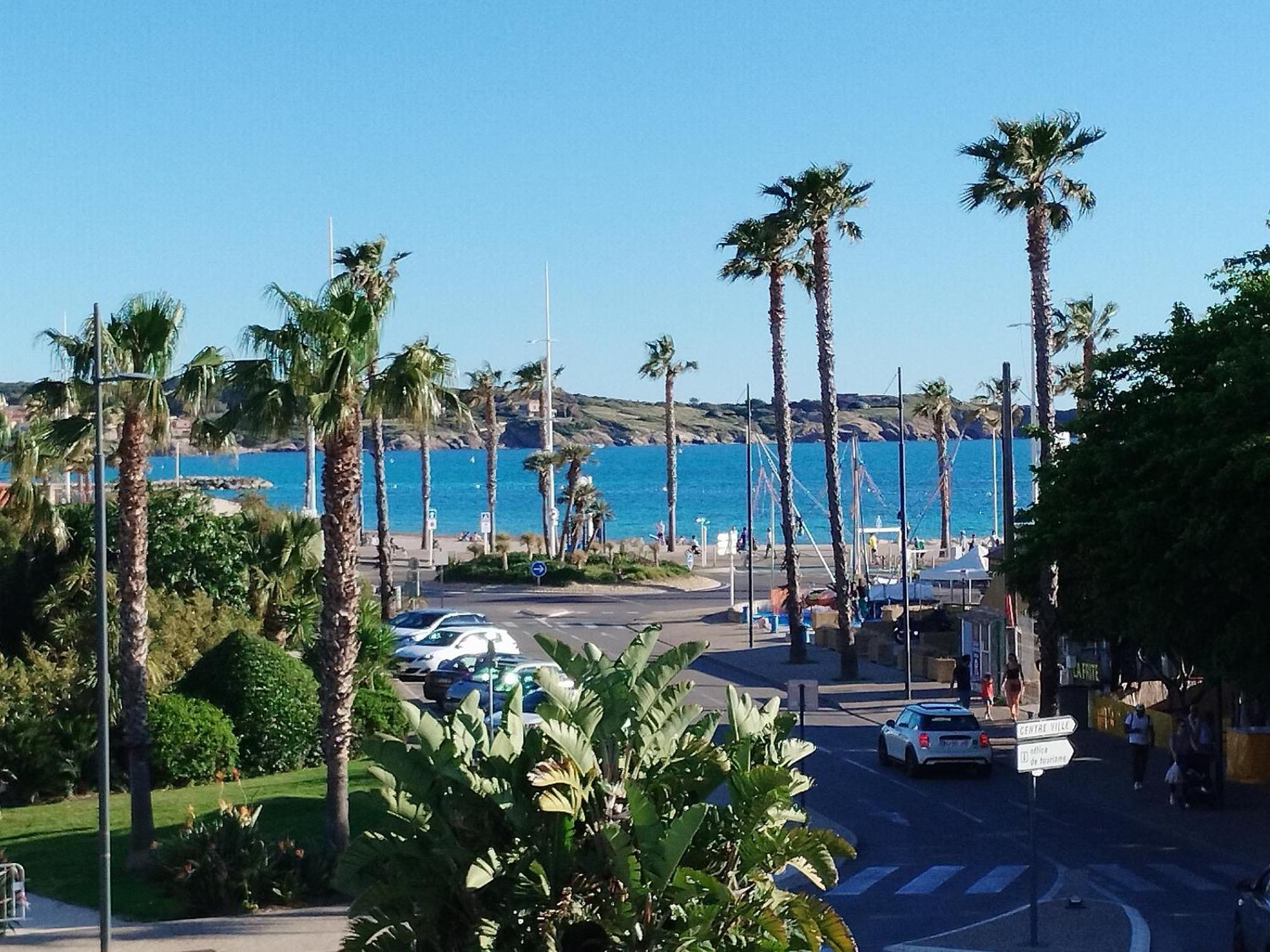 Sanary Port Et Plages Des Lones *